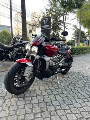 TRIUMPH ROCKET III R 